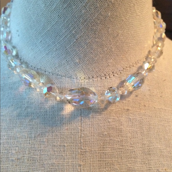 Choker Style White Faceted Necklace - Picture 3 of 3